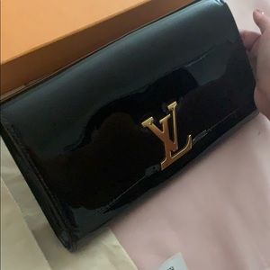 Louis Vuitton Louise clutch authentic
